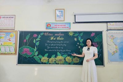 Hoạt động thi viết và trình bày bảng nhân ngày nhà giáo Việt Nam 20-11